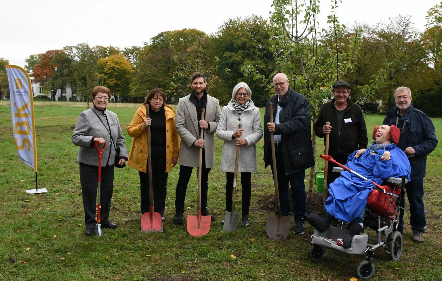 SozialBetriebeKöln 111 Bäume für Riehl